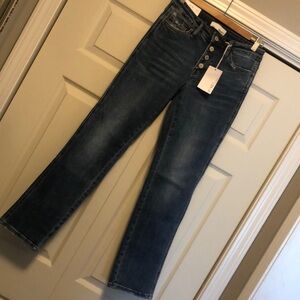 NWT vervet non distressed mid rise jeans. Size 27